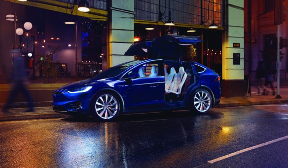 model-x-restaurant-blue-1-1030x601